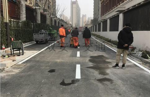 道路劃線(xiàn)